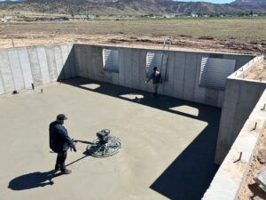 custom-cabin-foundation-basement-floor-finishing