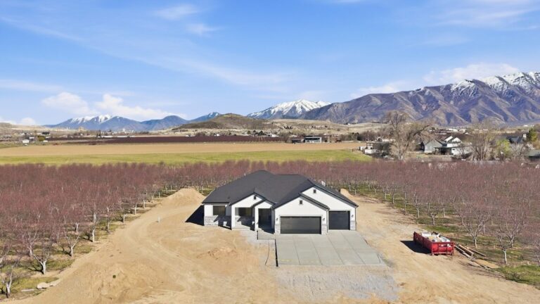 modern luxury custom home build by smith builders utah 2