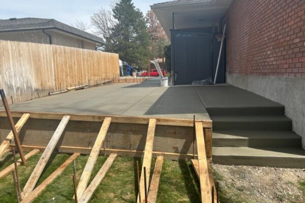 Concrete Professional concrete contractor backyard porch installer