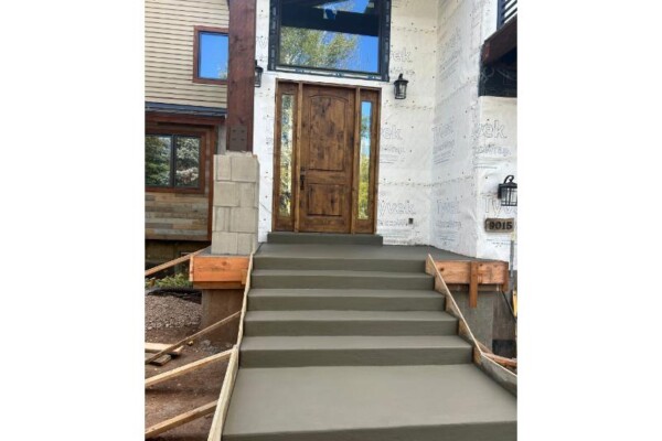 Concrete Professional concrete contractor steps